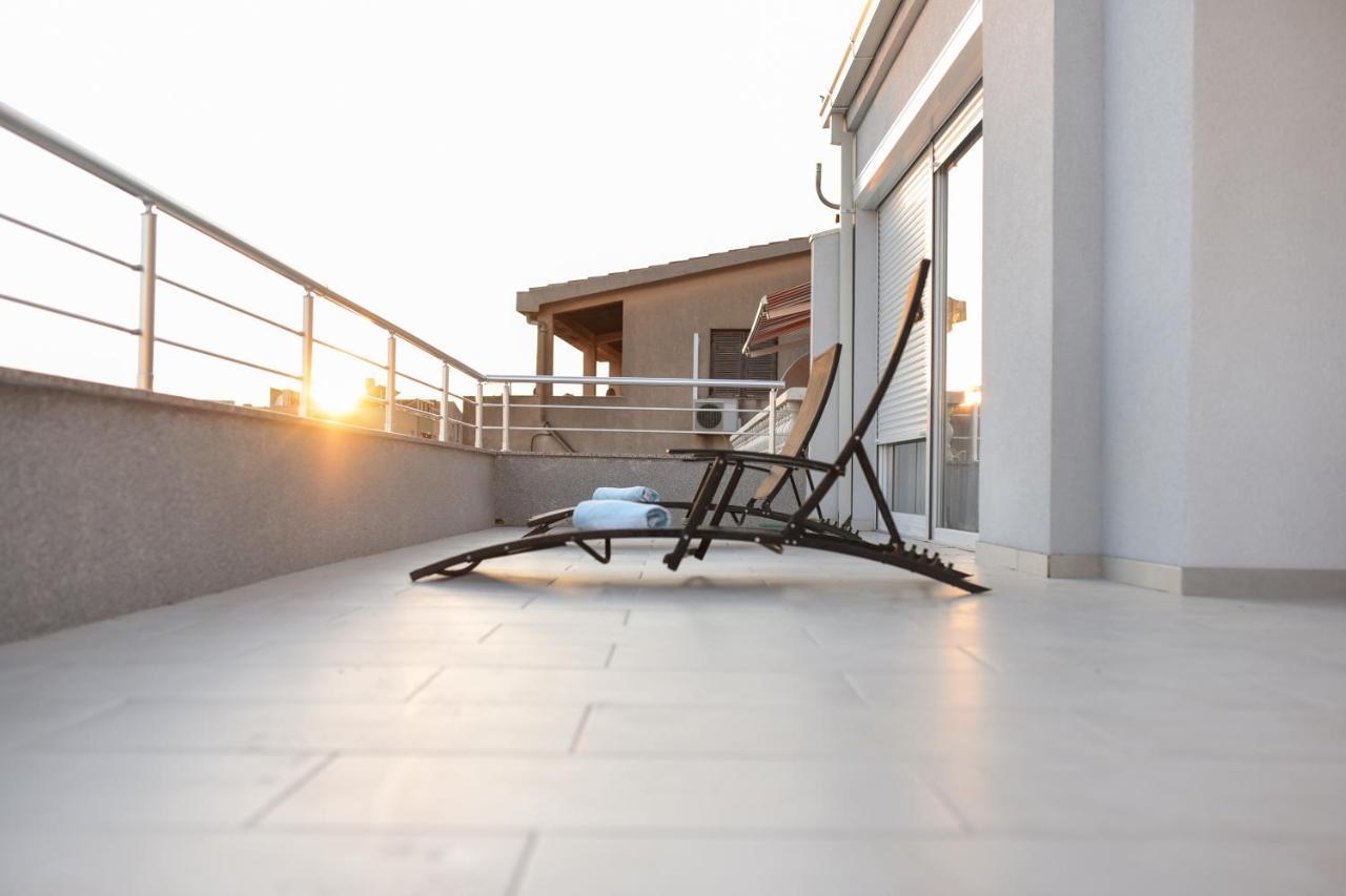 Sea View, Peaceful. Apartment Makarska Bagian luar foto